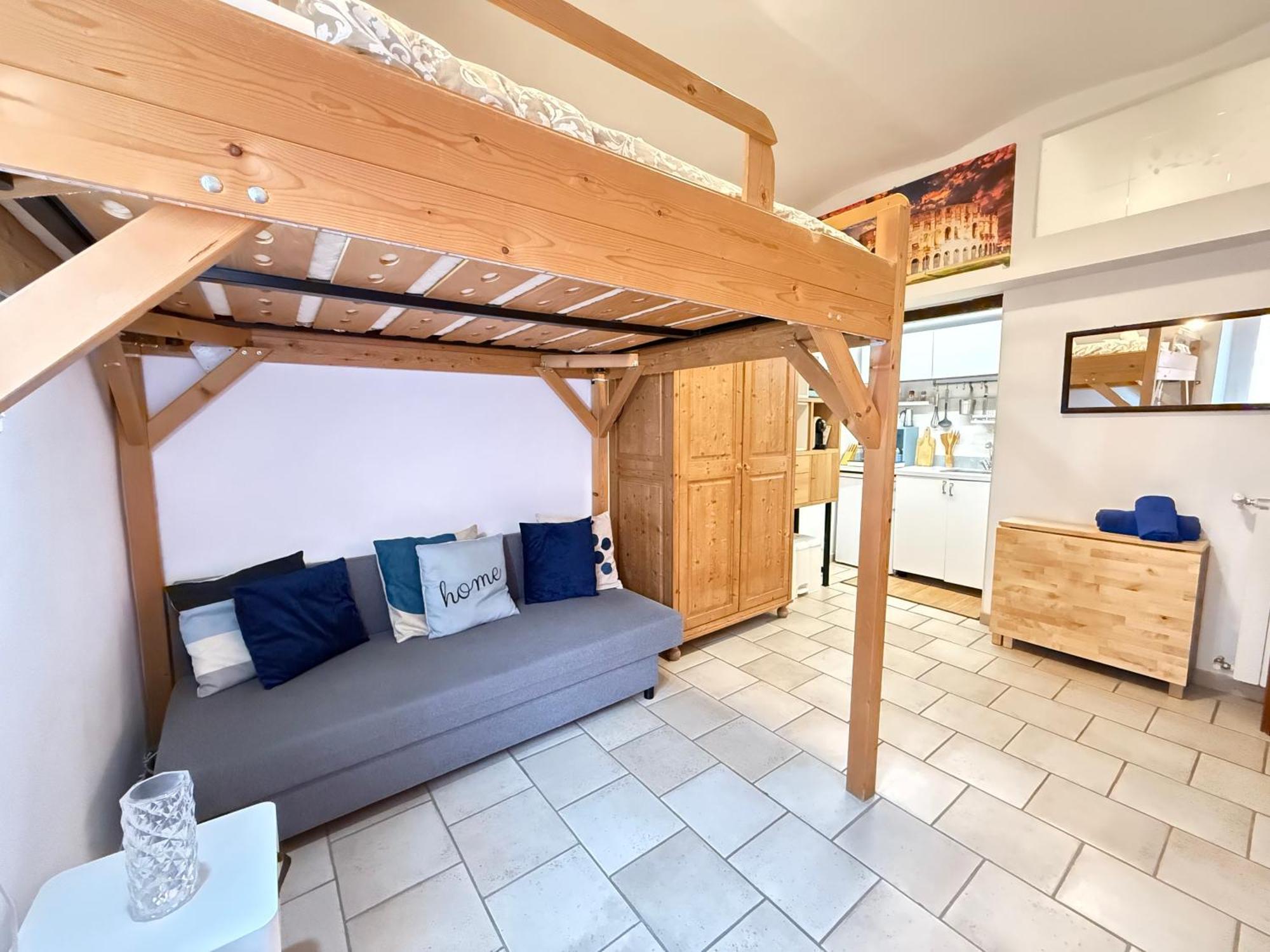 Appartement San Lorenzo , Near Termini Station Center V Rome