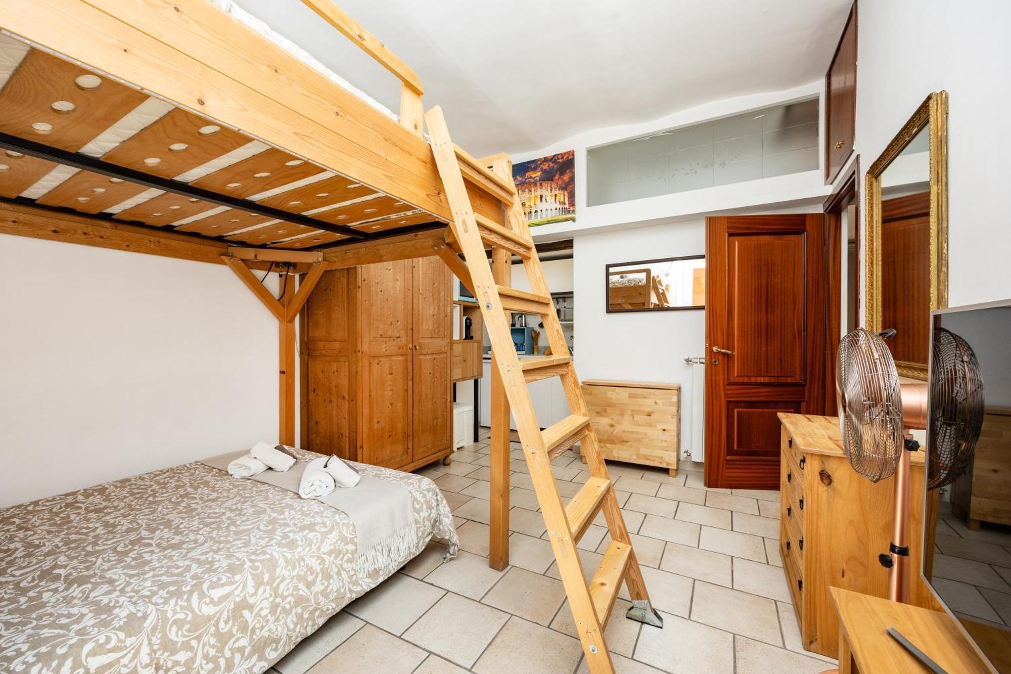 San Lorenzo , Near Termini Station Center V Apartment Rome